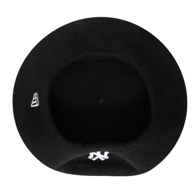 WMNS Wool Beret Black New York Yankees - Berretto Nero con logo a contrasto 60565469 . NEW ERA 