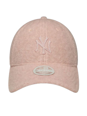Female Winter Borg 9FORTY® MC New York Yankees Pink - Cappellino Donna Rosa<BR/><BR/> 60915792 PMP NEW ERA 