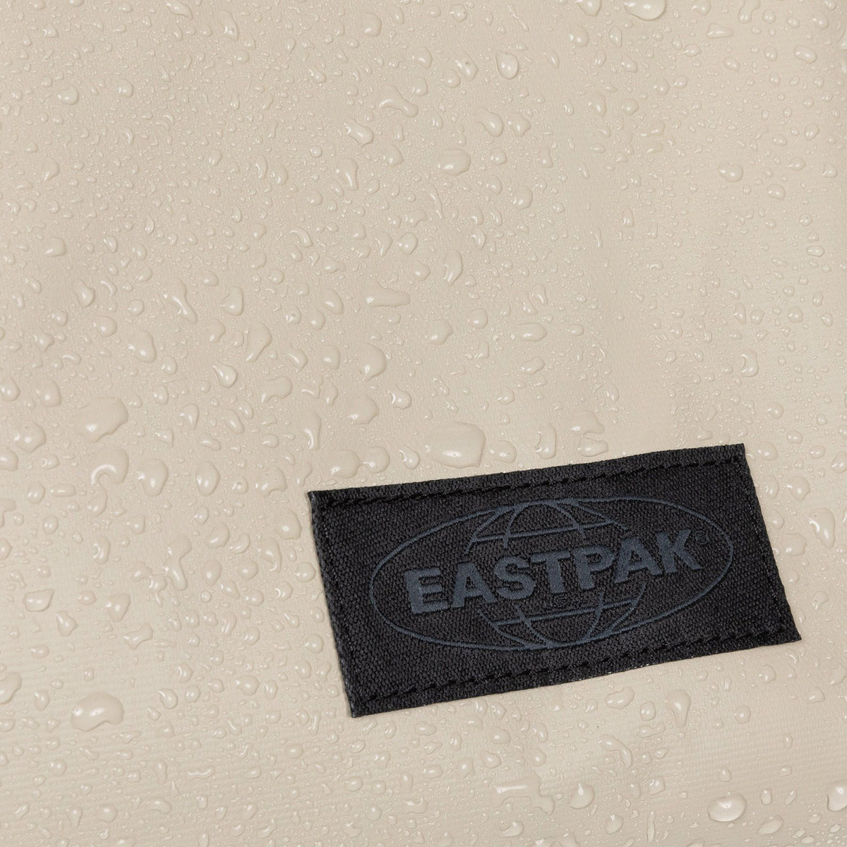 Day Pak'r Tarp Beige - Zaino Beige EK0A5BG48S41 . EASTPAK 