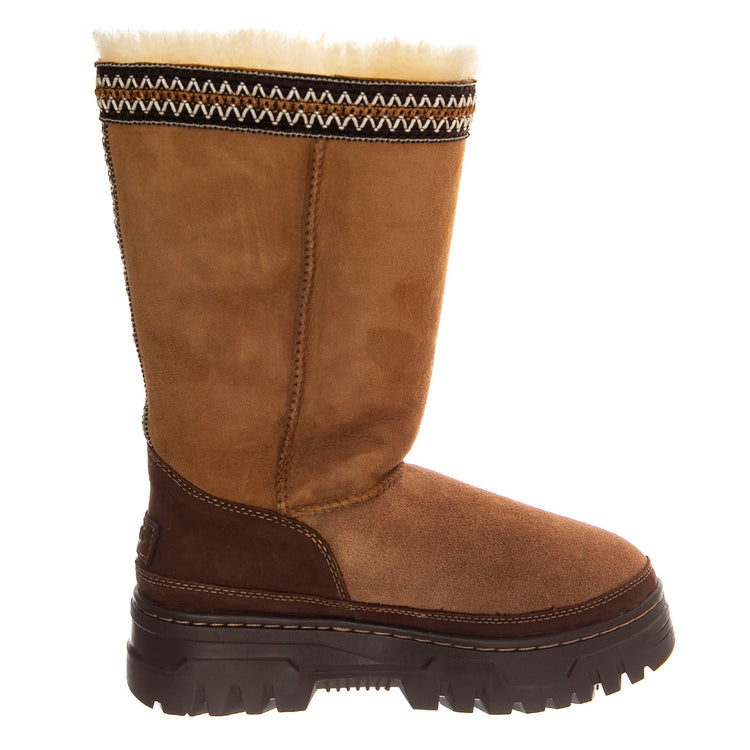 W Classic Tall Trailgazer Chestnut - Stivali Donna Marroni UGSCLTTRCHE1158323W . UGG 