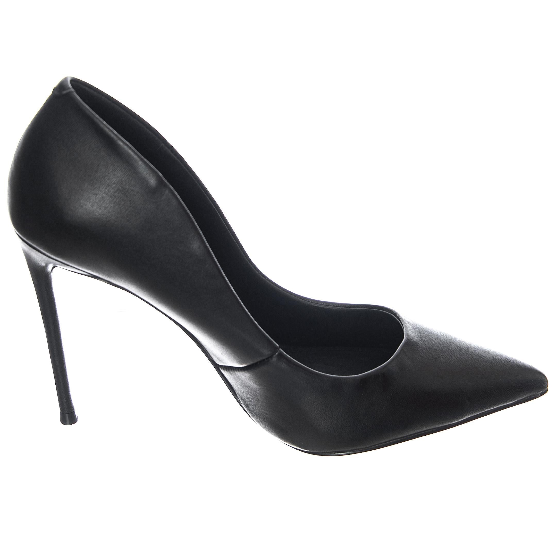  SMSVALA-BLKLEA  STEVE MADDEN 