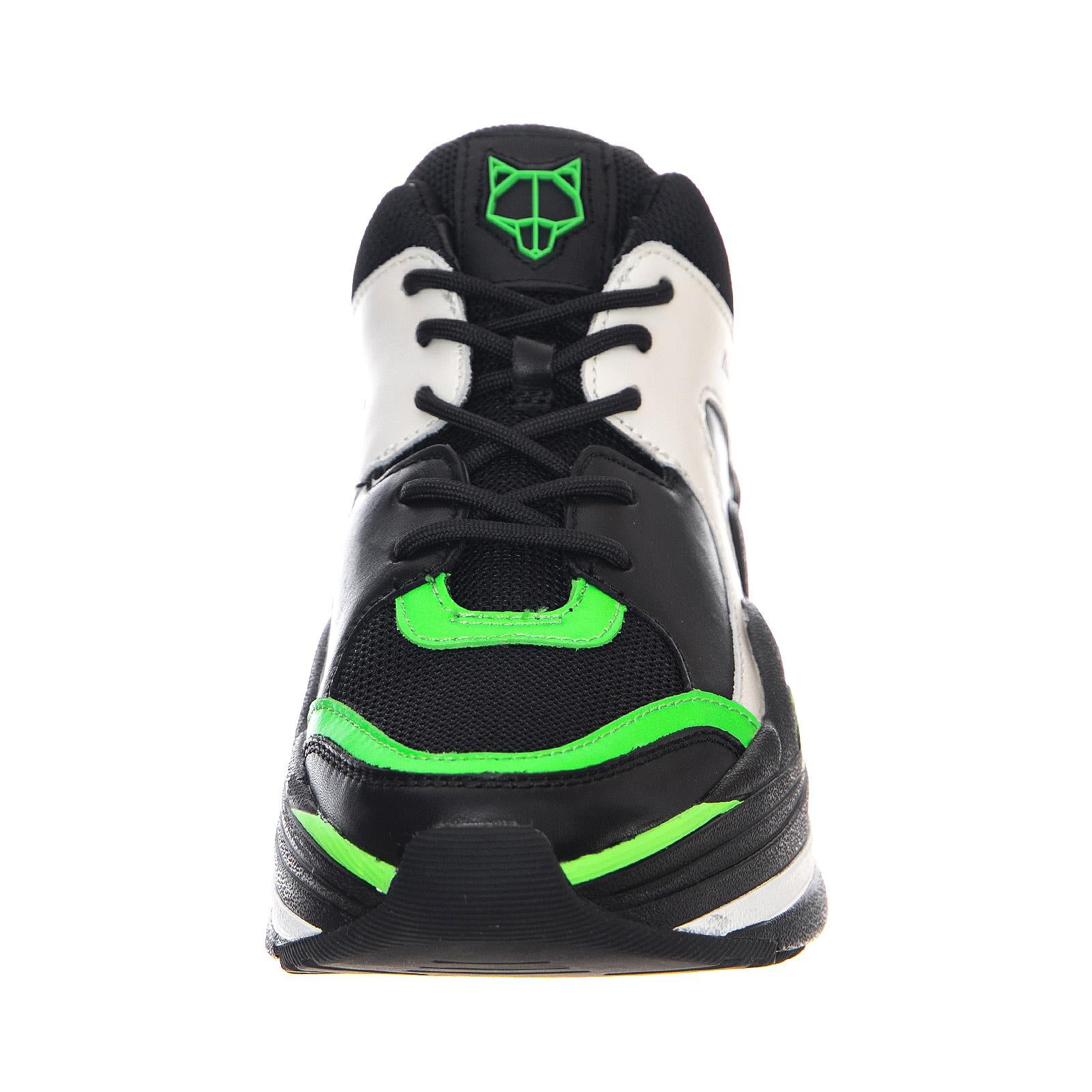  NWSTRACK-NEOGRN  NAKED WOLFE 