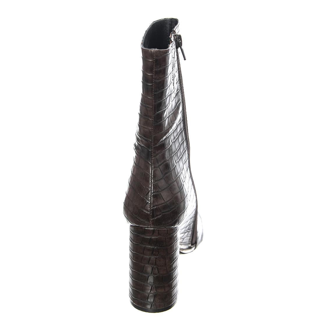  9918-320  JEFFREY CAMPBELL 