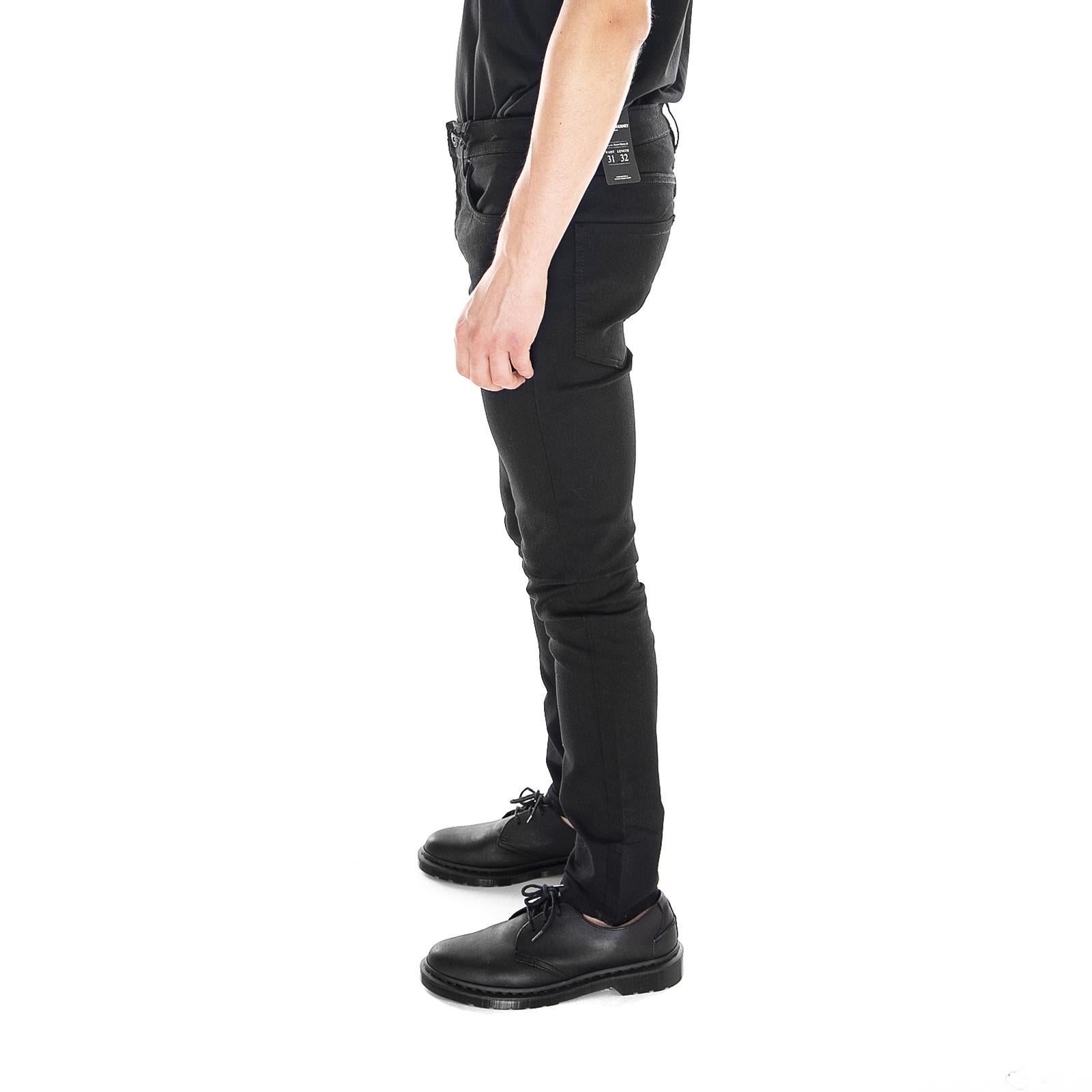  6156606-9000 BLACK . SOLID 
