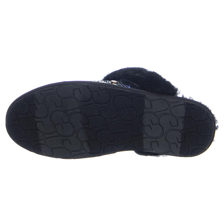  UGSSCUFCBK1107074W  UGG 