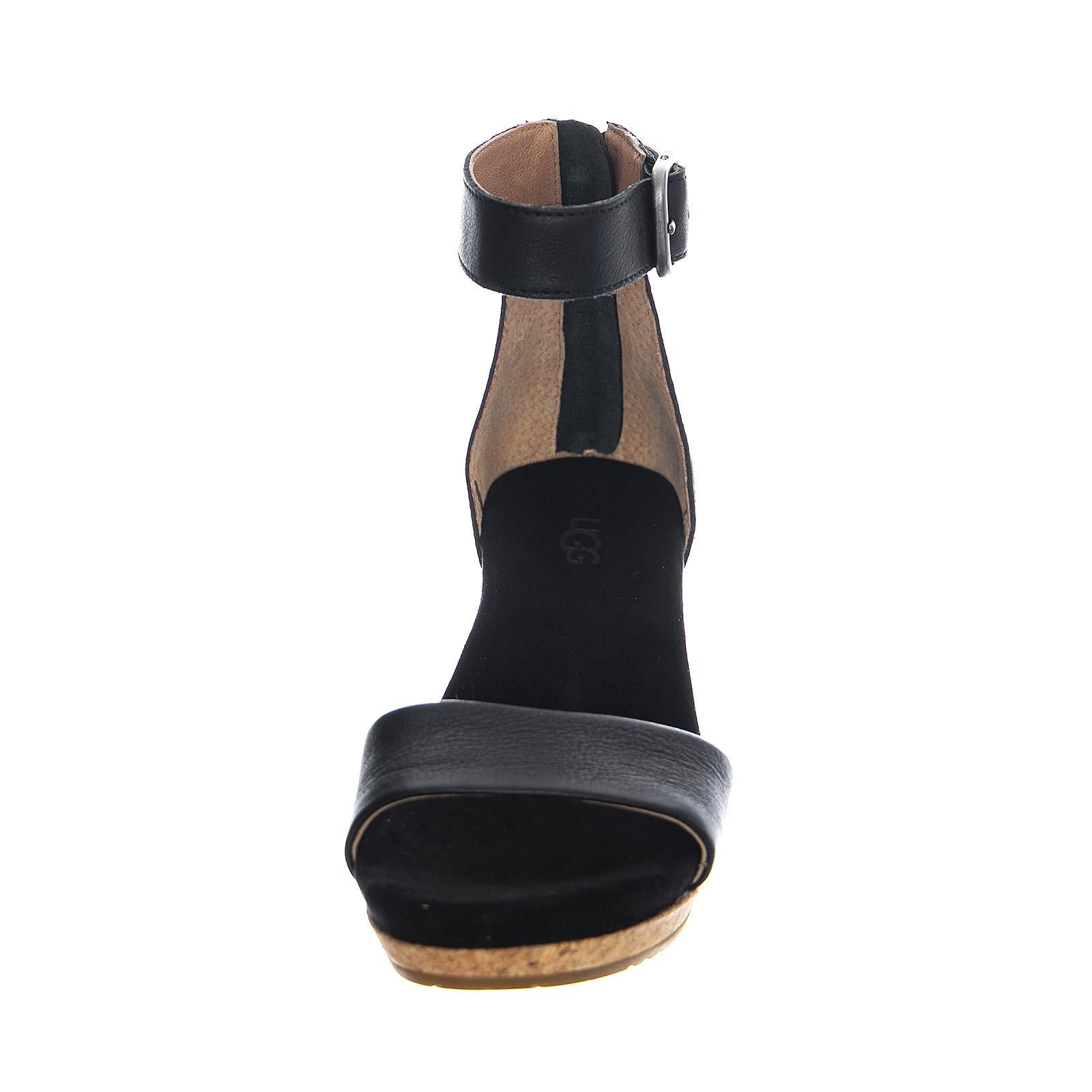  UGSZOEBK1102674W  UGG 