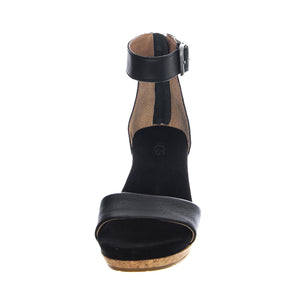  UGSZOEBK1102674W  UGG 