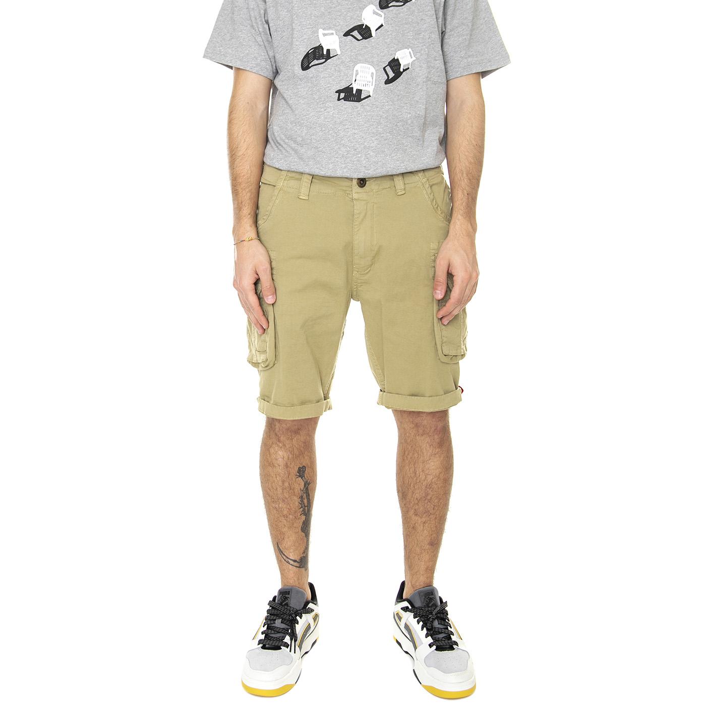M' Crew Short Light Olive - Bermuda Uomo Verdi 176203-82  ALPHA INDUSTRIES 