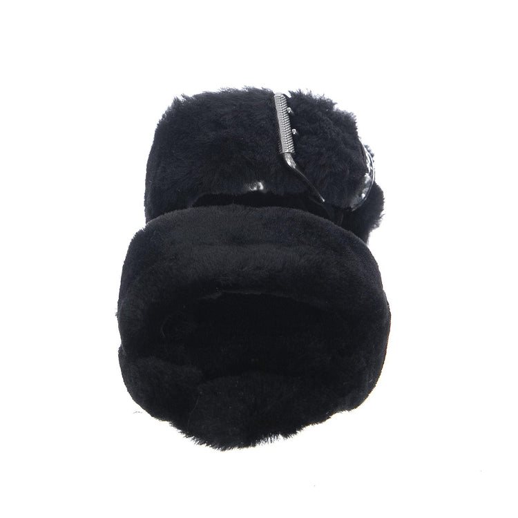  UGSFUZZYBK1104662W  UGG 