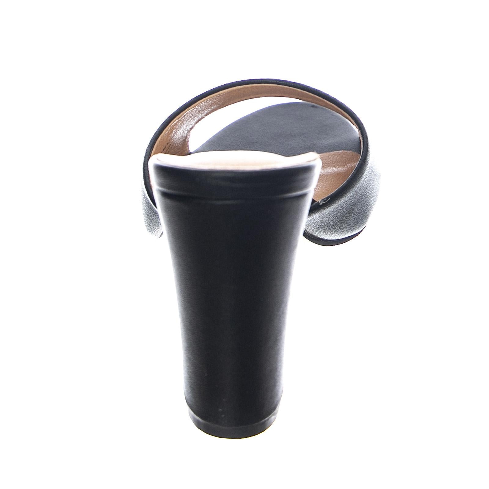  MGSBREEZE-BLK  MADDEN GIRL 