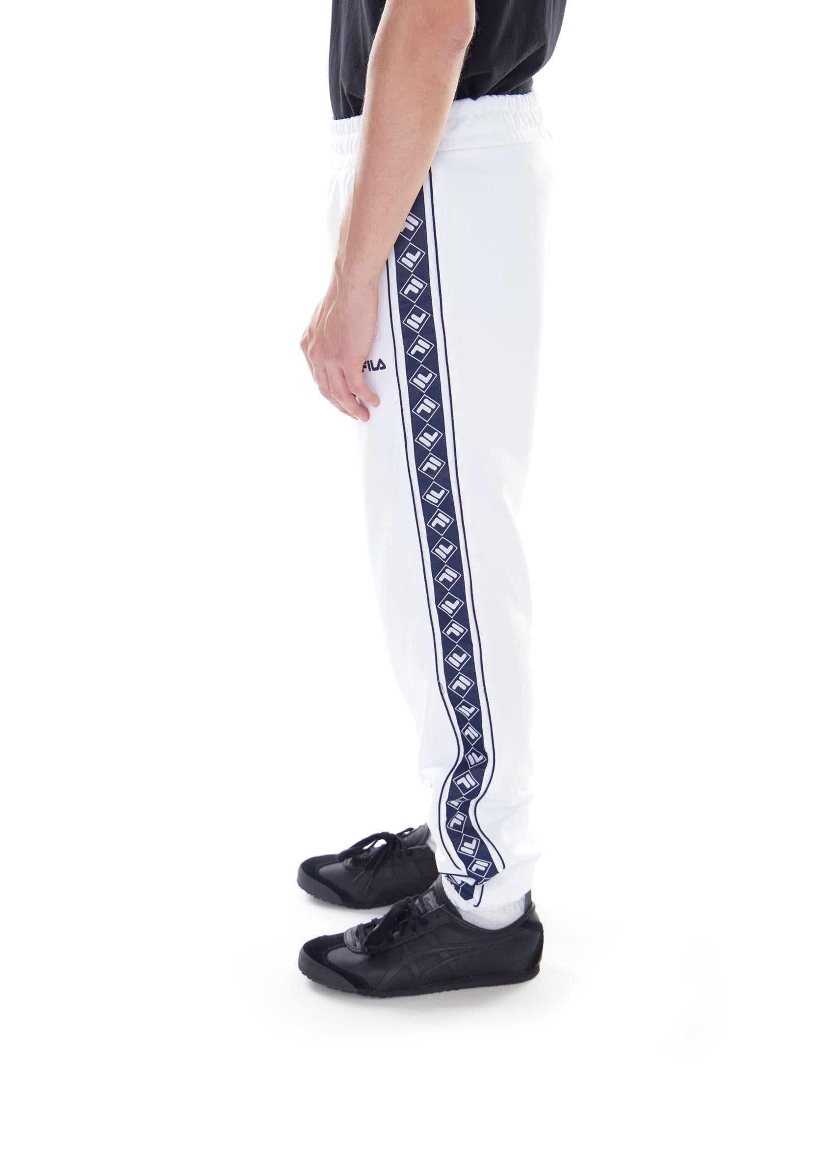  682377-M67  FILA 