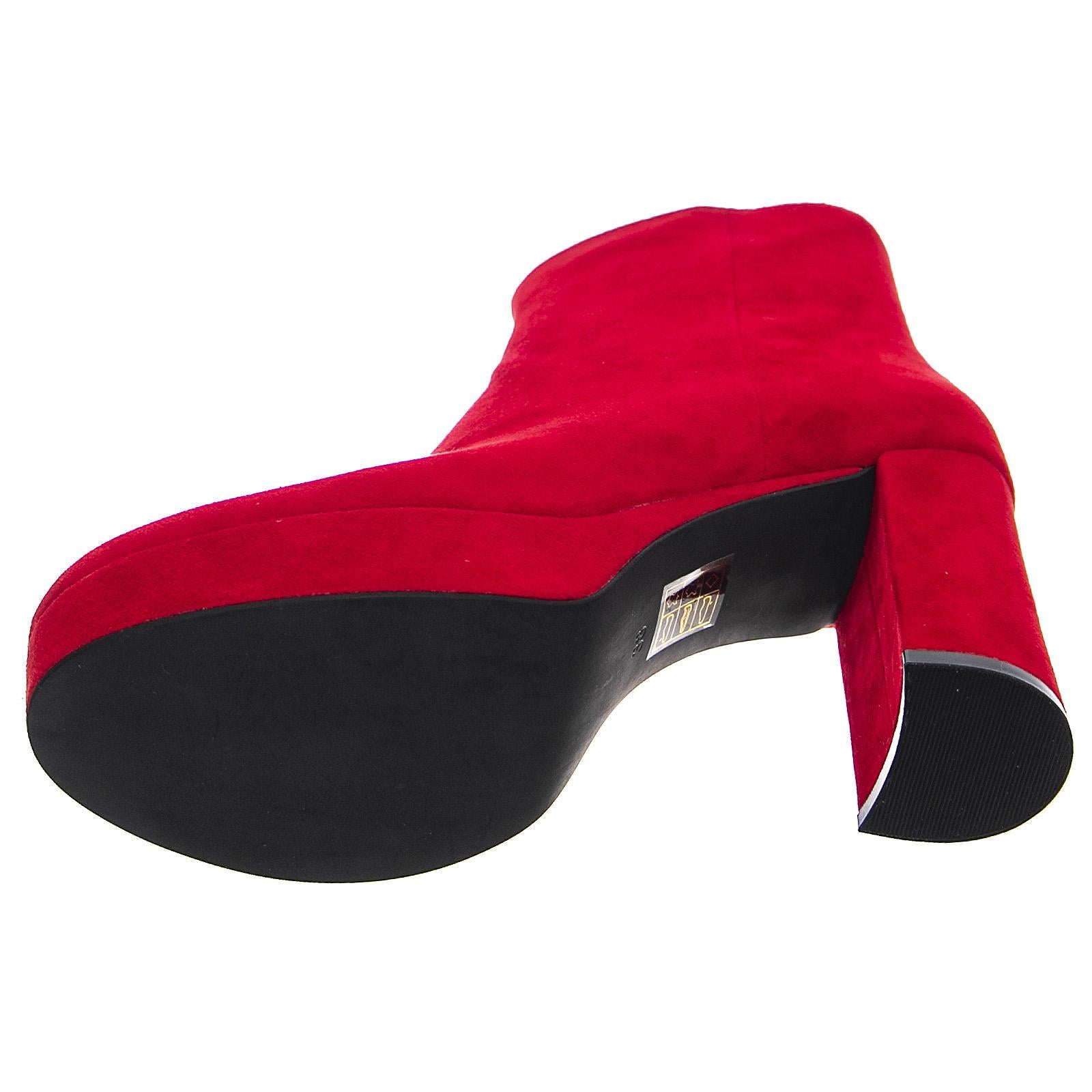  R33A-B01-RED  JEFFREY CAMPBELL 
