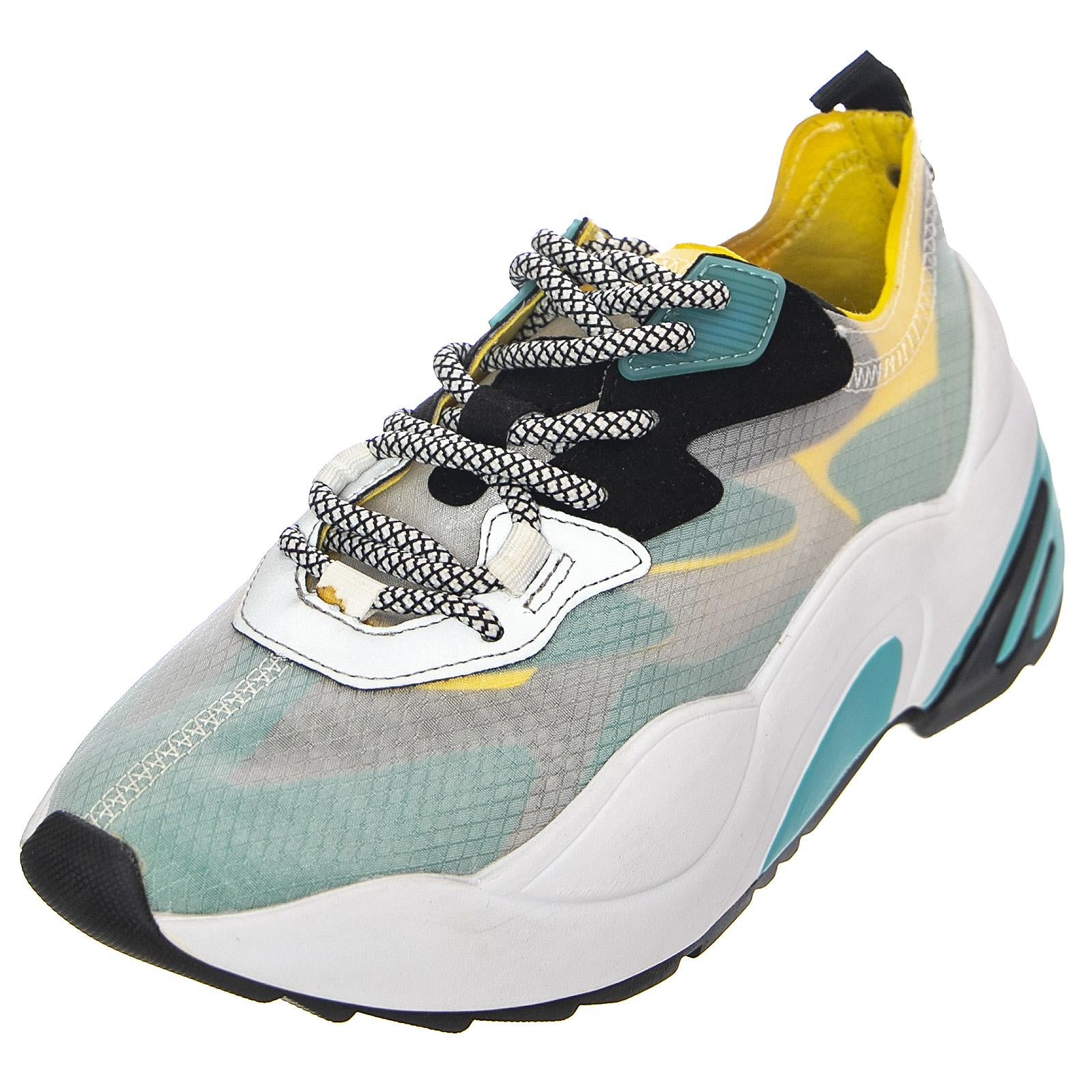  SMPCHARGED-BLUMLT  STEVE MADDEN 