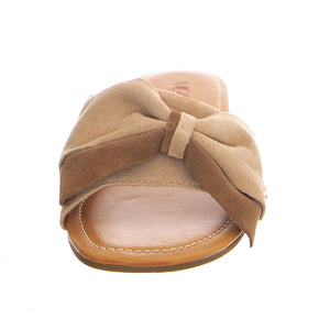  UGSDEANBNZ1109971W  UGG 